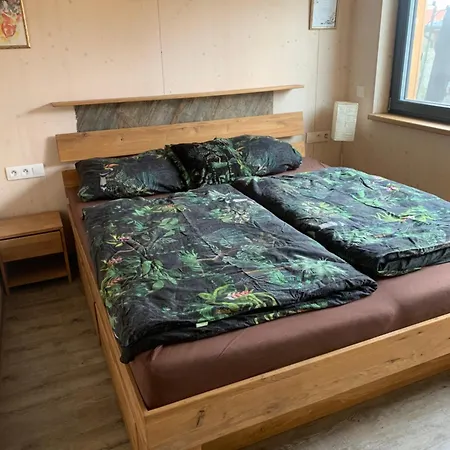 Holiday home Ekodum V Romanticke Zahrade Velka Bukova (Rakovnik)